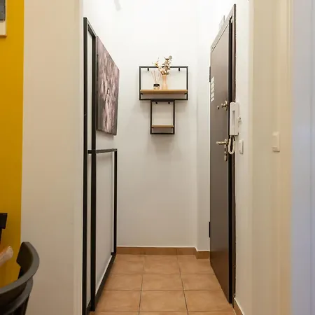 Medluxe Smart Apartment! Apartment
